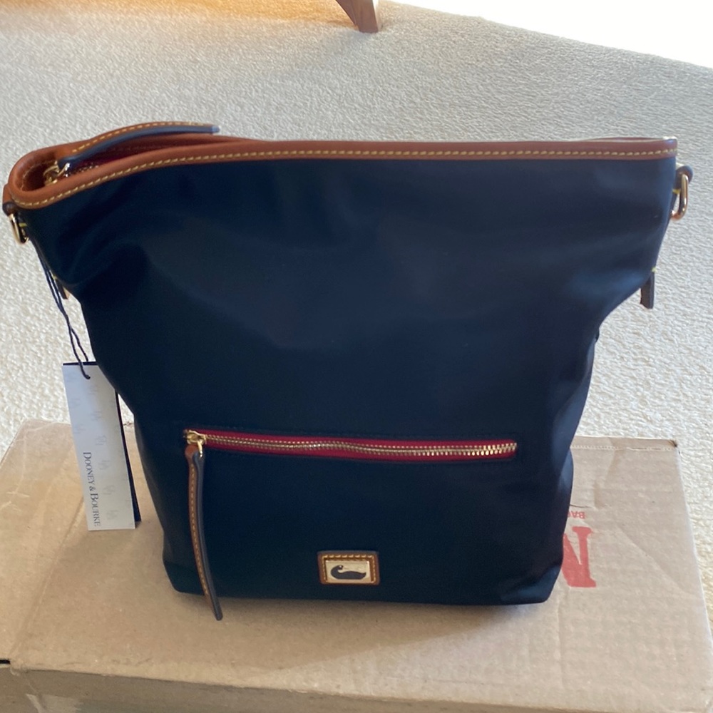 Dooney & Bourke -cross body purse -BLACK BRAND NEW